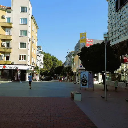 оазис 2 във וארנה