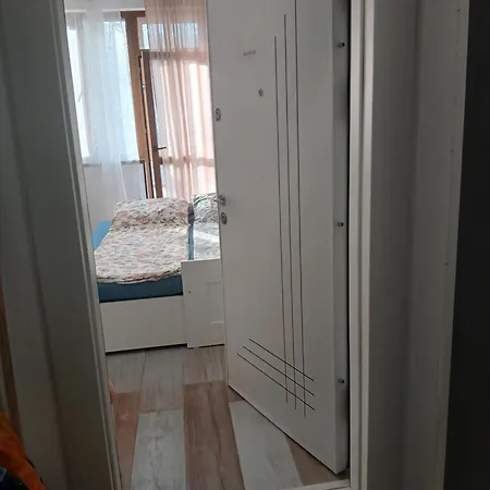 оазис 2 във וארנה